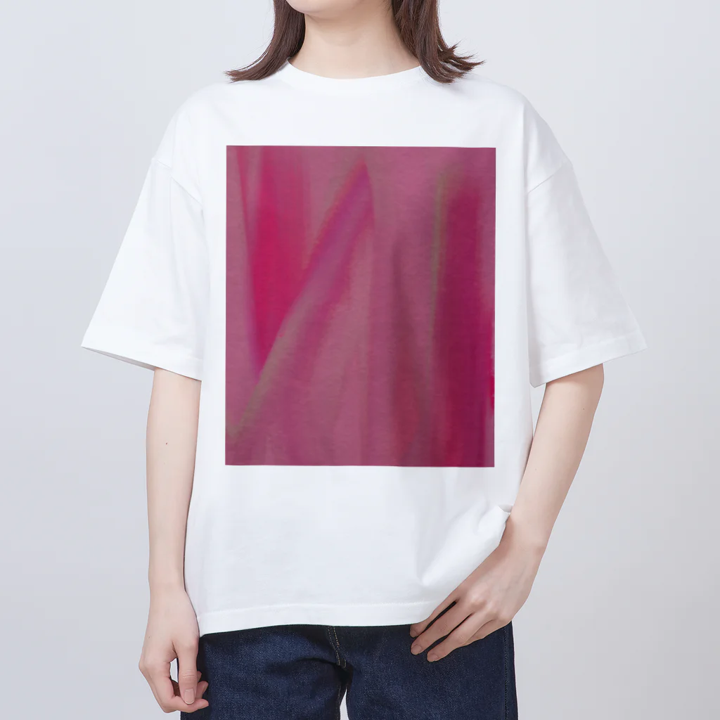 納豆ごはんのストロベリー Oversized T-Shirt