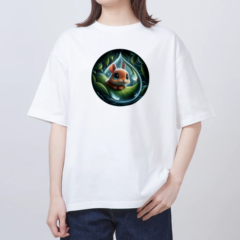 終わらない夢🌈の魚眼レンズの様な水滴💧を覗く小動物 Oversized T-Shirt