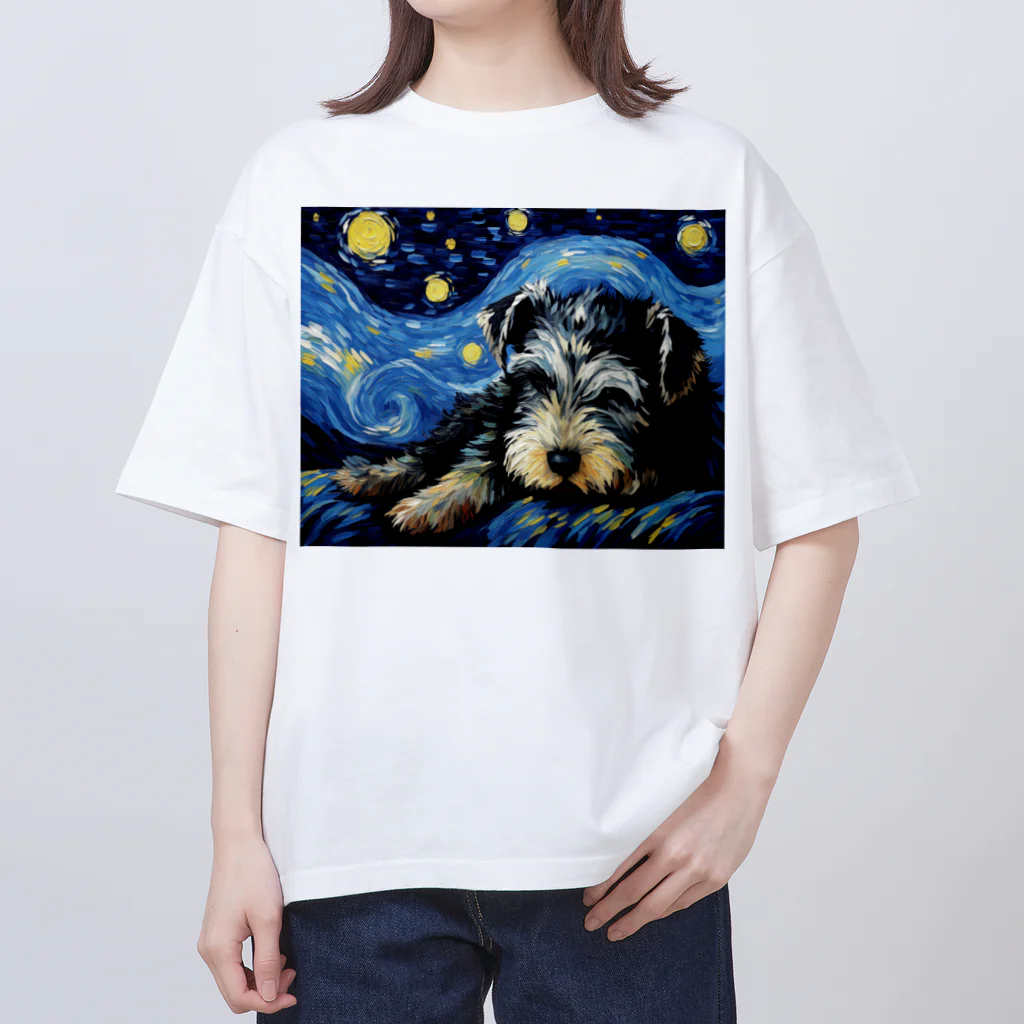 Dog Art Museumの【星降る夜 - シュナウザー犬の子犬 No.3】 オーバーサイズTシャツ