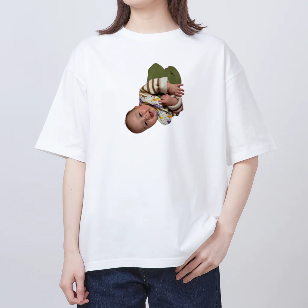 Itto_kawaiibabyのItto 赤ちゃん 産まれちゃったぁポーズ🥰 Oversized T-Shirt