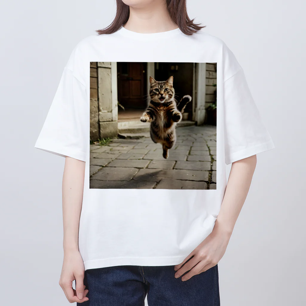 Suminekoのジャンプする猫さん Oversized T-Shirt