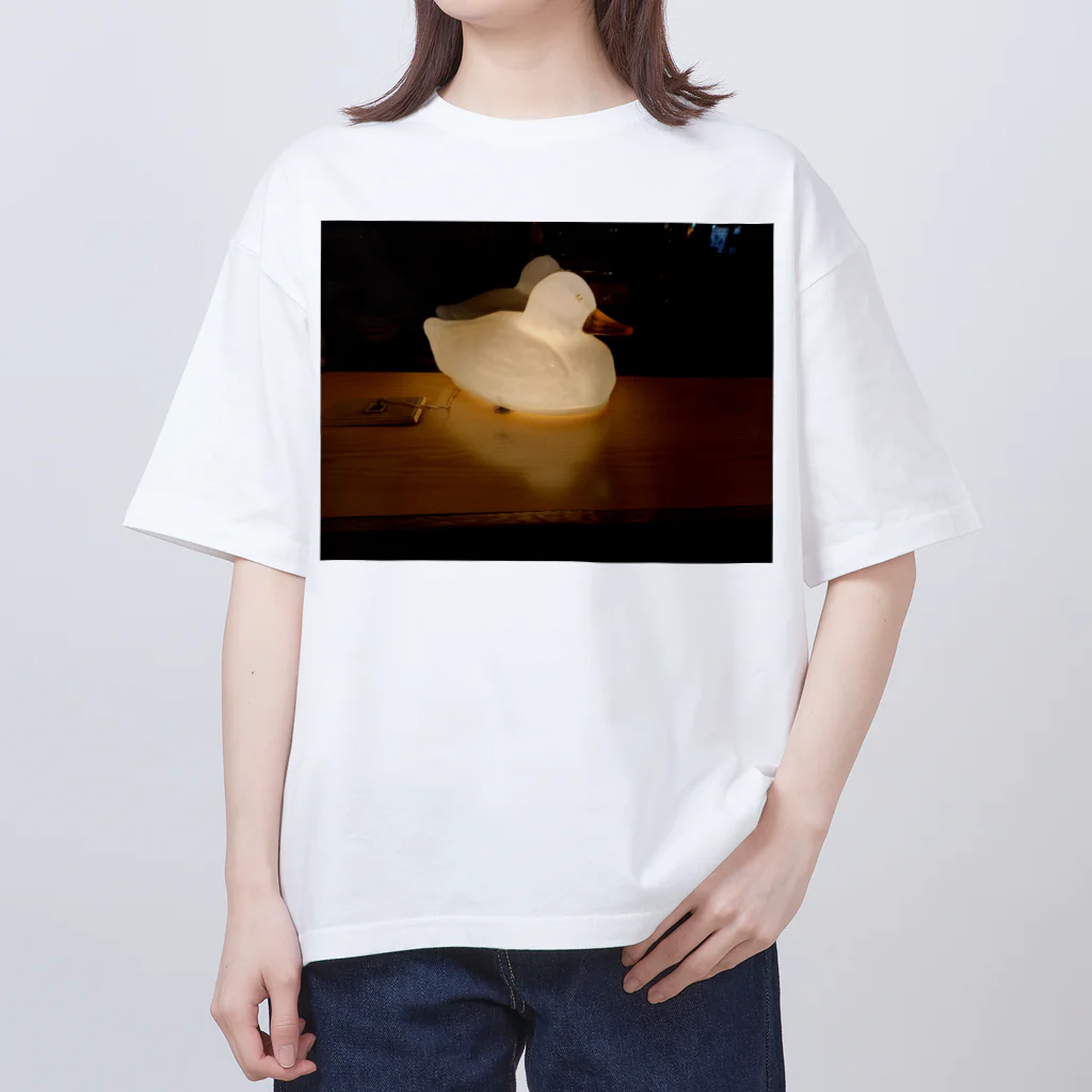 藤色の書斎の夜灯りのアヒル🪿 オーバーサイズTシャツ