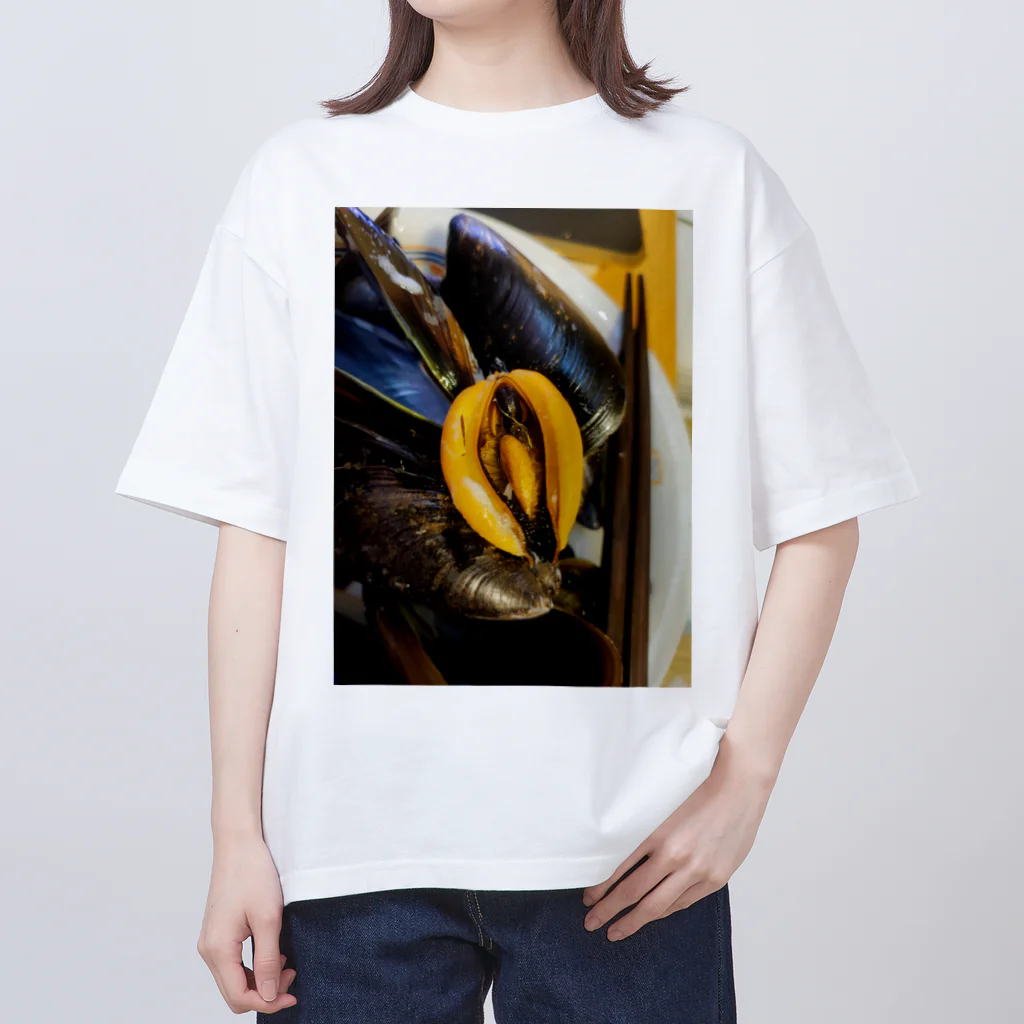 後藤商店のムール貝 Oversized T-Shirt