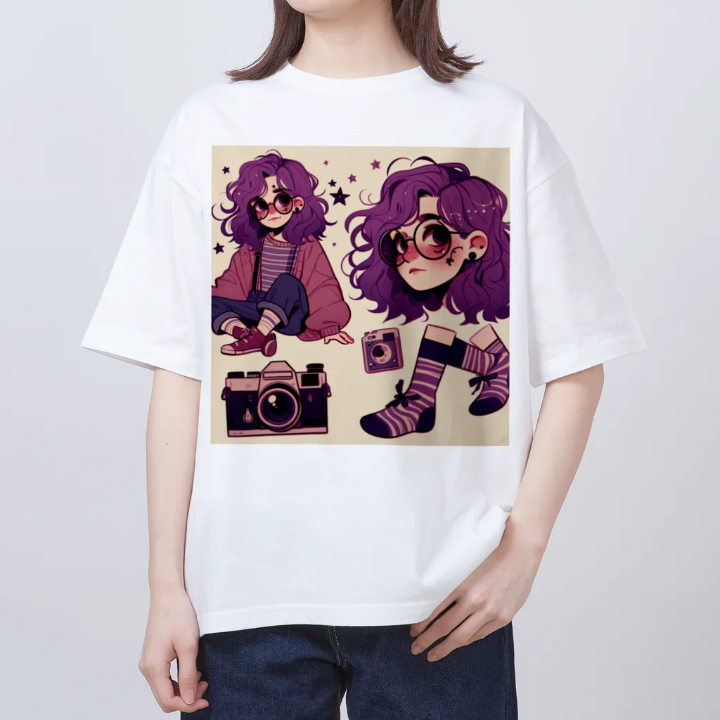 潮風のカメラと少女 Oversized T-Shirt