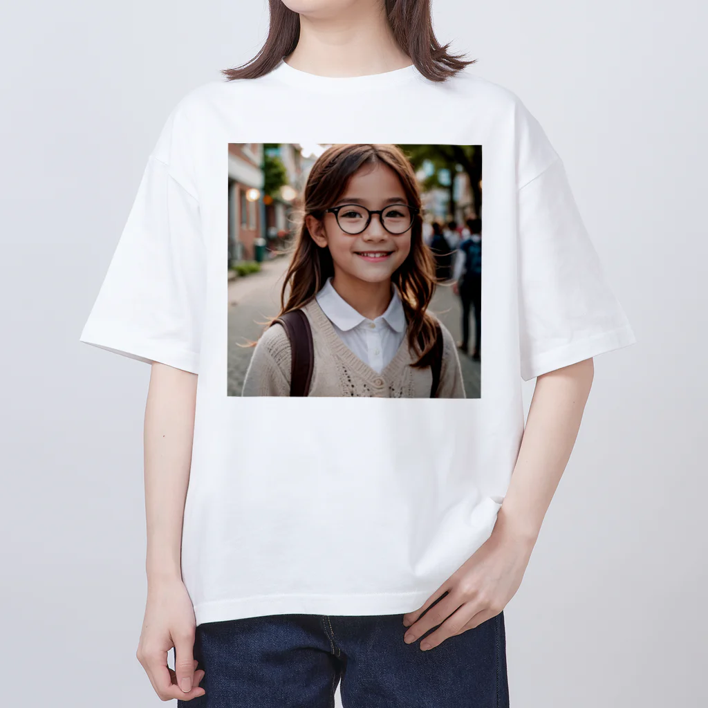 yuyuu_youtubeのメガネの少女 Oversized T-Shirt