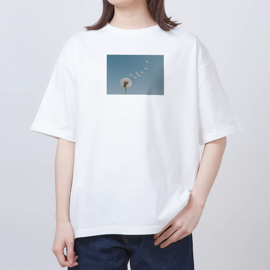 Leomatsuraのたんぽぽの綿毛 オーバーサイズTシャツ