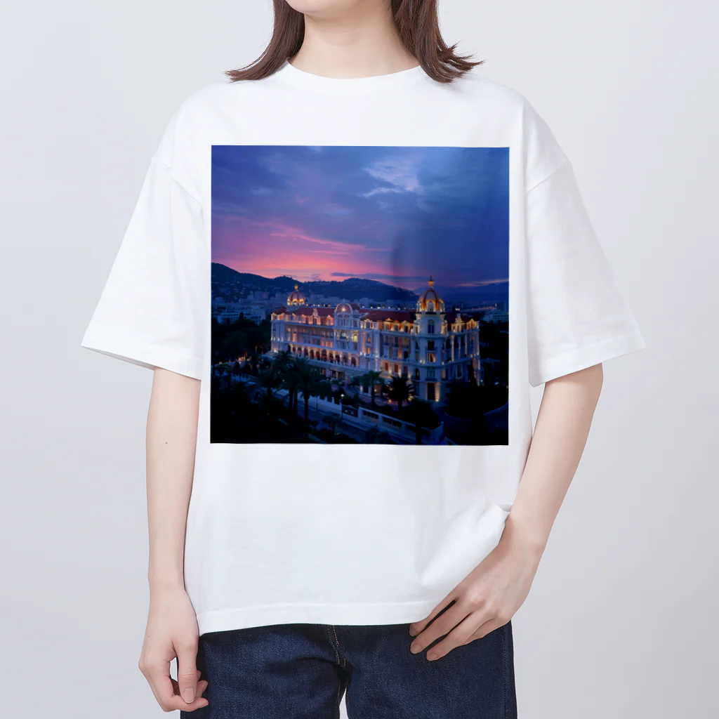 AQUAMETAVERSEのニースの思い出　Tomoe bb 2712 オーバーサイズTシャツ