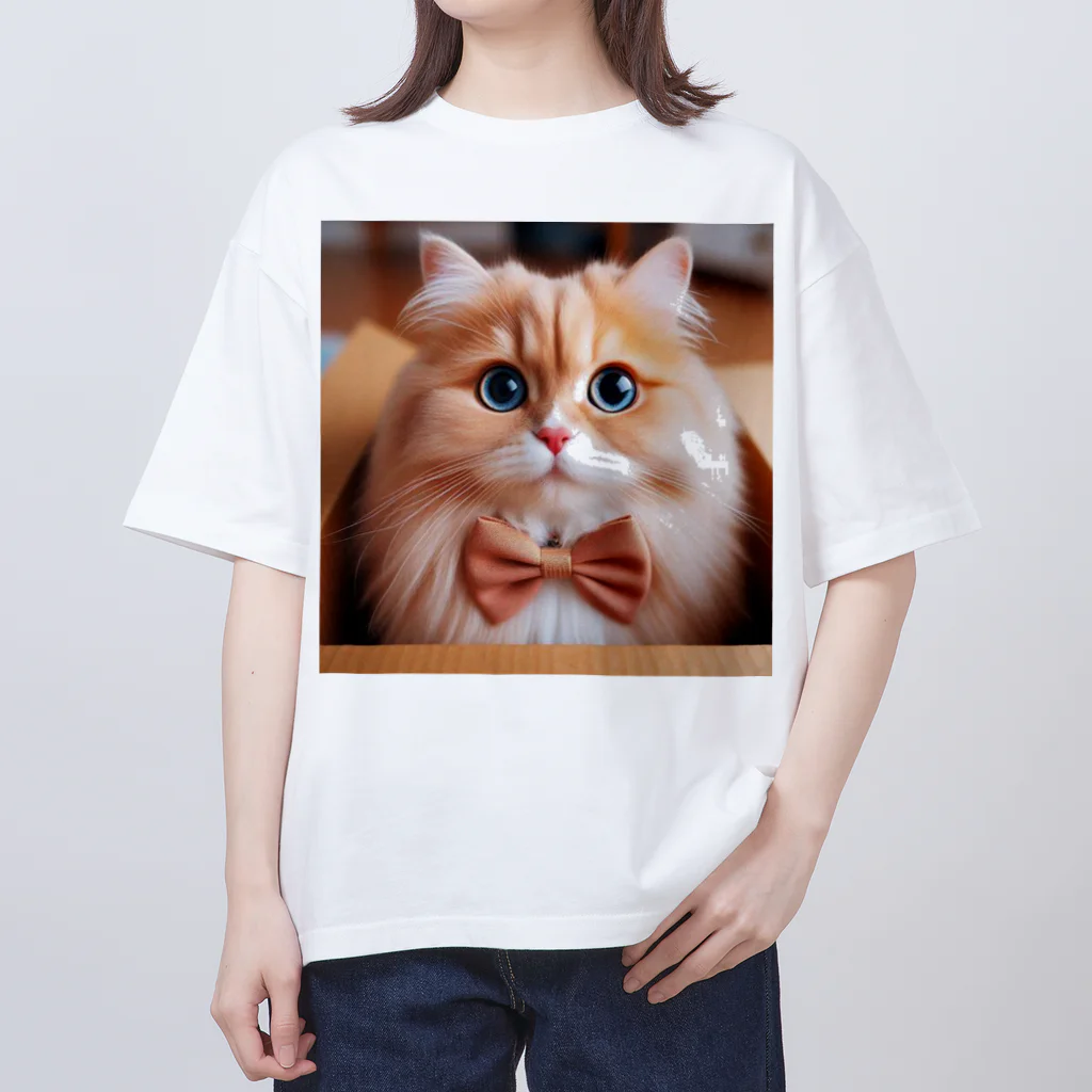 ねこちゃんが大好きなのです。のラブリーな猫ちゃん♪ Oversized T-Shirt