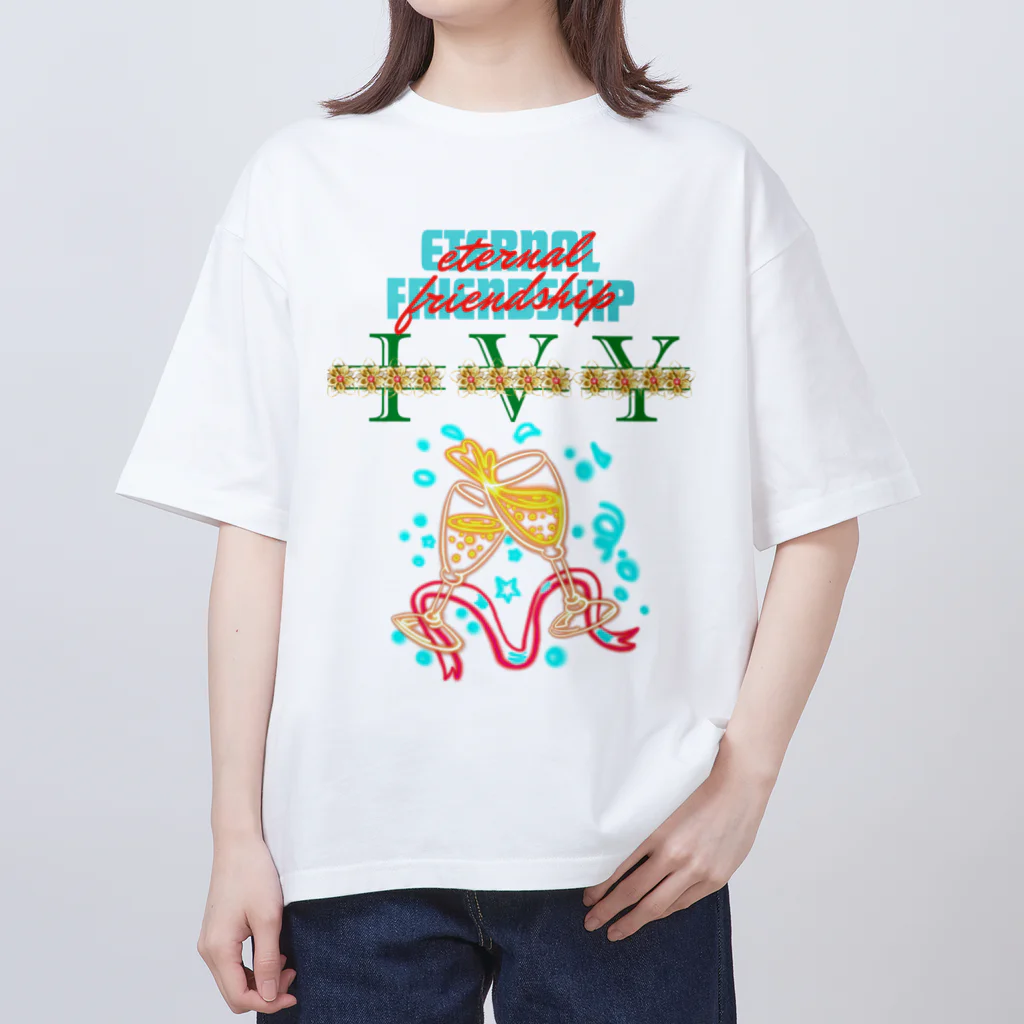 ivybloonの仲間と乾杯 Oversized T-Shirt