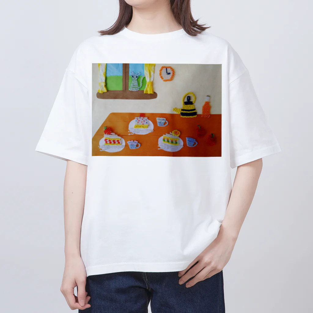 つぎのおやつの時間 Oversized T-Shirt