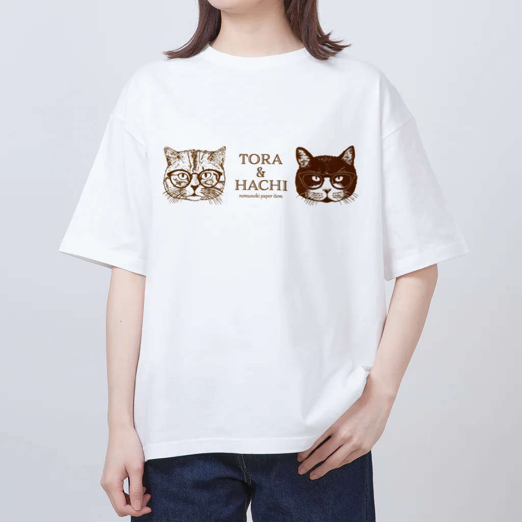 nemunoki paper itemのめがねでおしゃれトラとハチ Oversized T-Shirt