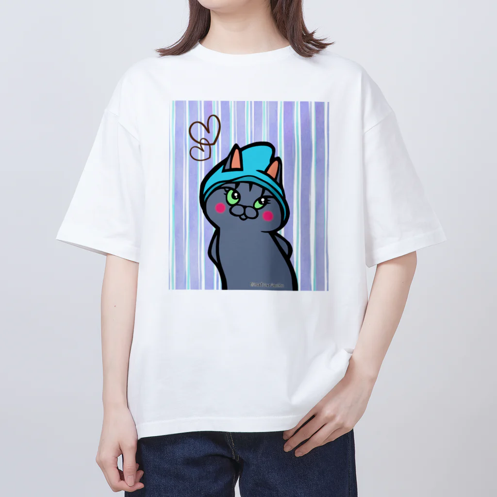 まつり猫ショップの青い帽子の猫 オーバーサイズTシャツ