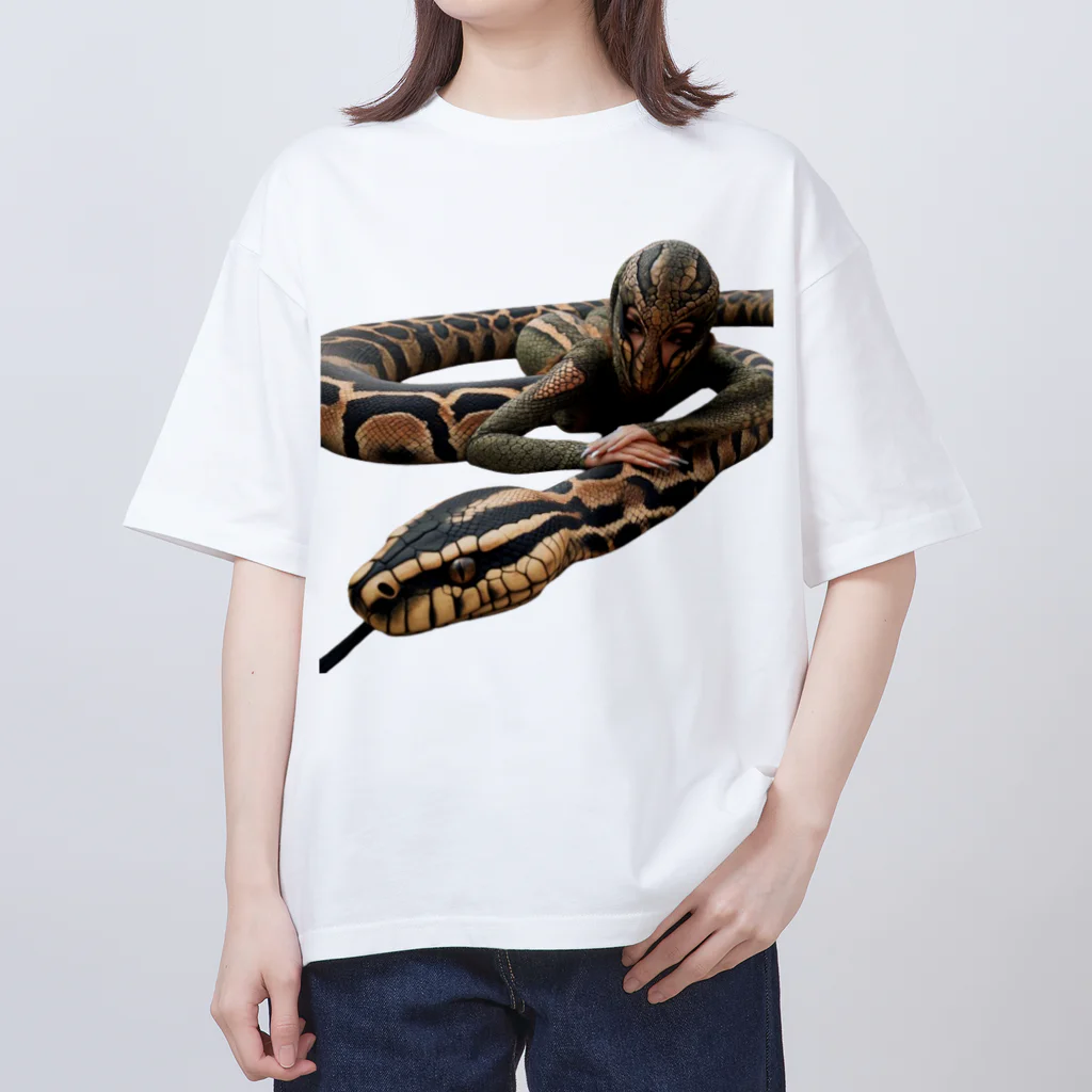 reptilesの怪人ヘビ女 Oversized T-Shirt