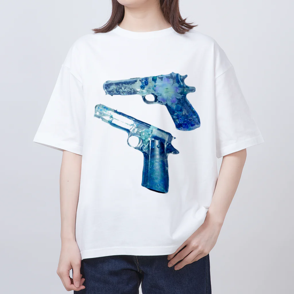 Iii Ponchiの拳銃！ Oversized T-Shirt