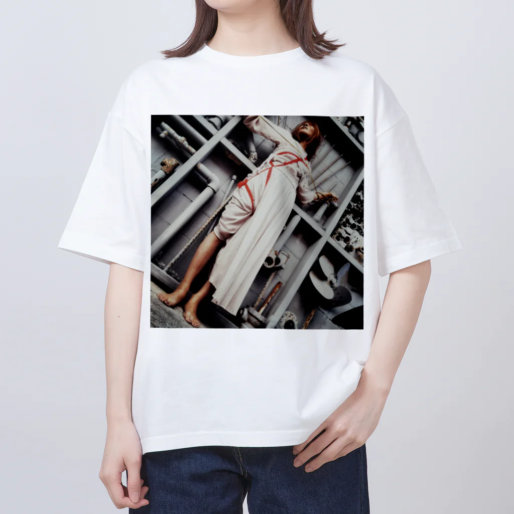 White-HoleのArt＋kinbaku Oversized T-Shirt