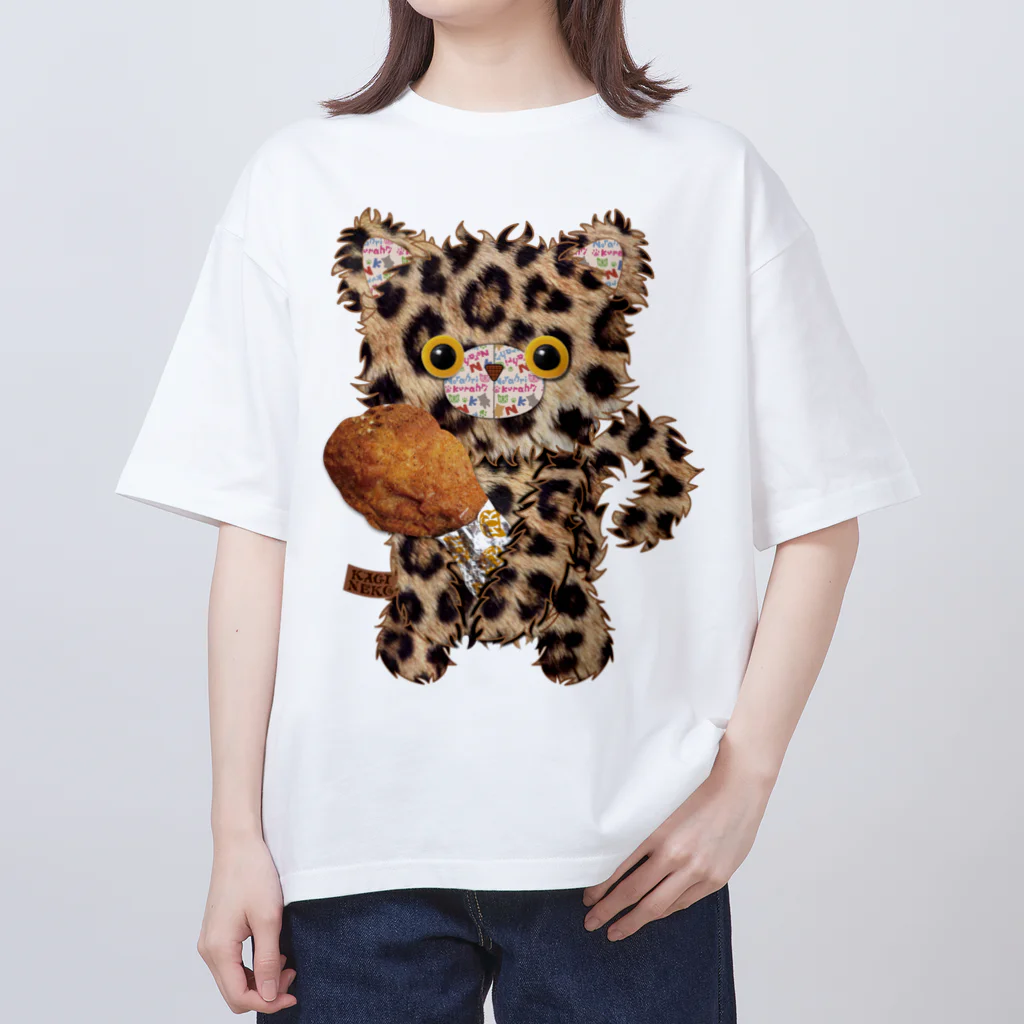 NK gallery☆ノラリクラリのNK_チキン好きな鍵猫(ヒョウ) オーバーサイズTシャツ