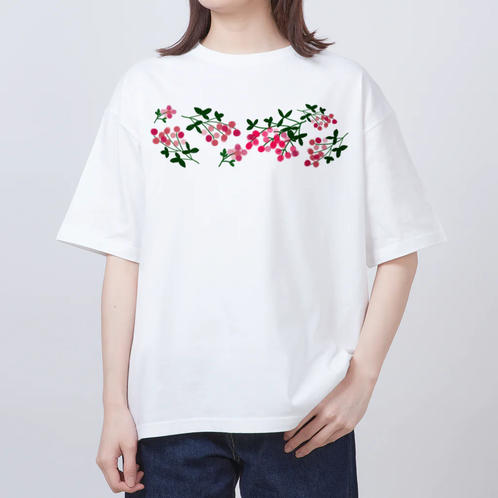 小鳥と映画館のボタニカル ベリーの花 増量版 オーバーサイズTシャツ