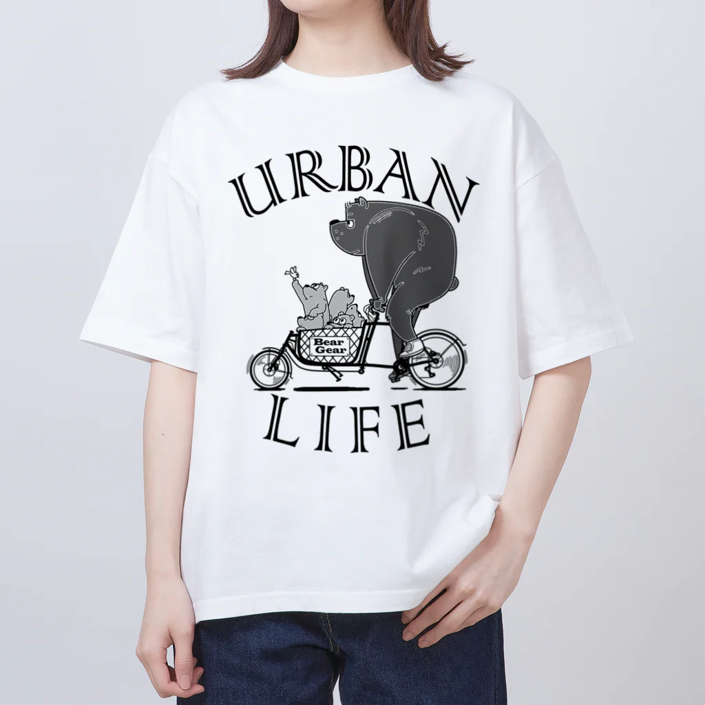 nidan-illustrationの"URBAN LIFE" #1 Oversized T-Shirt