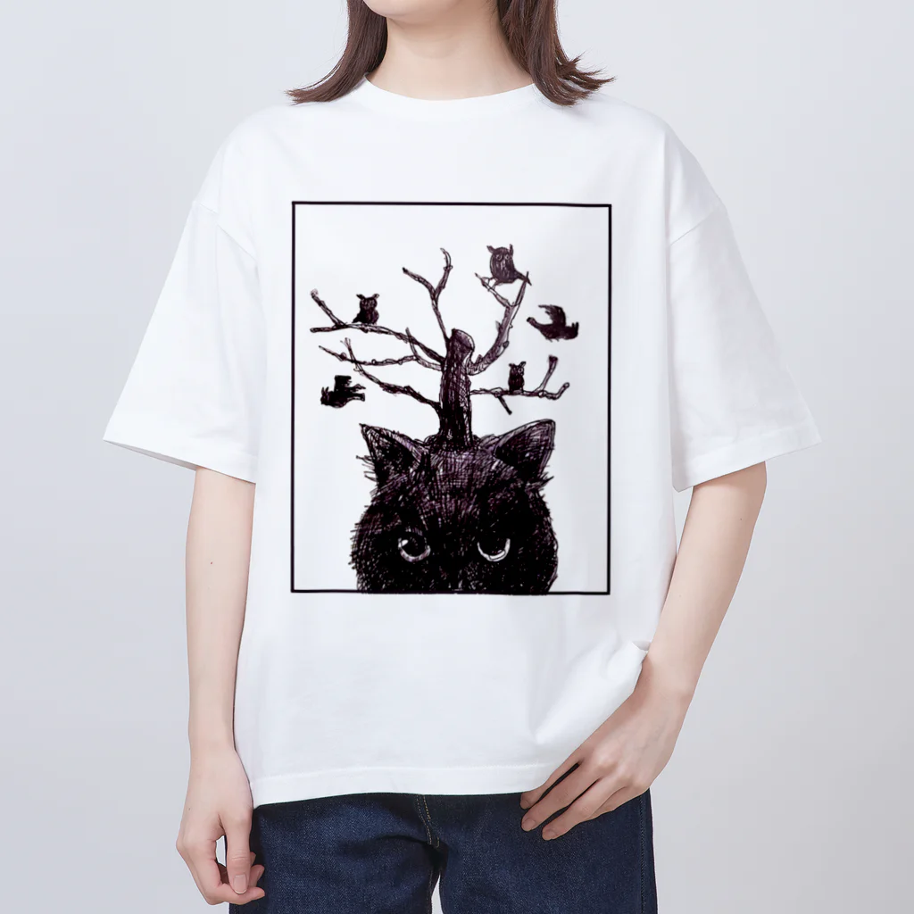 ブティック萌の猫とフクロウ Oversized T-Shirt