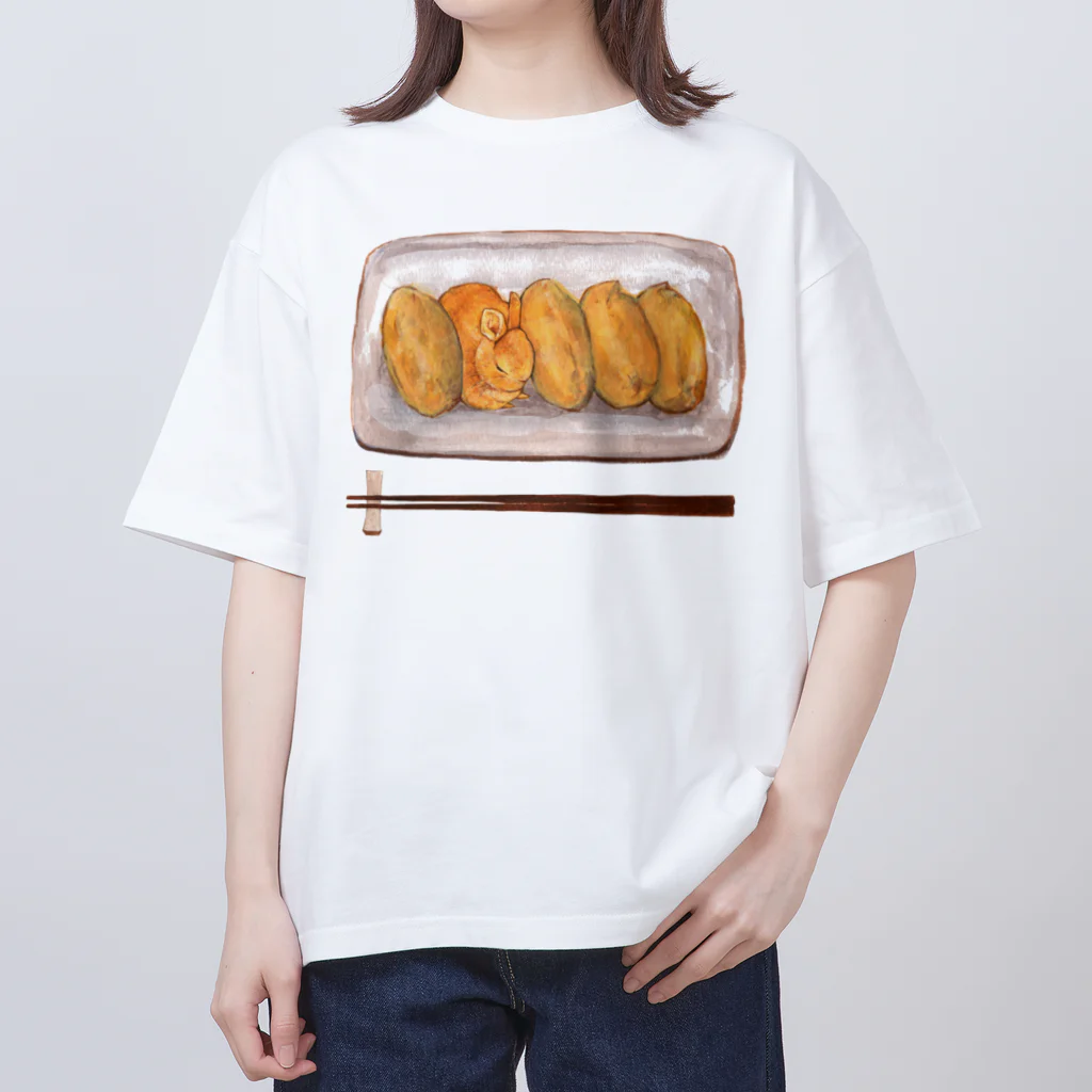 Ralriruのウサギといなり寿司（いきもの×たべものシリーズ） オーバーサイズTシャツ