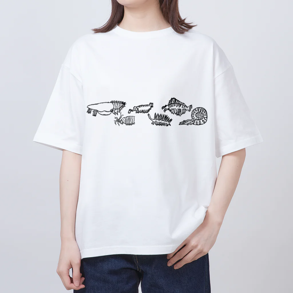 はんこや　ののの並ぶ古代生物たち（短い版） オーバーサイズTシャツ