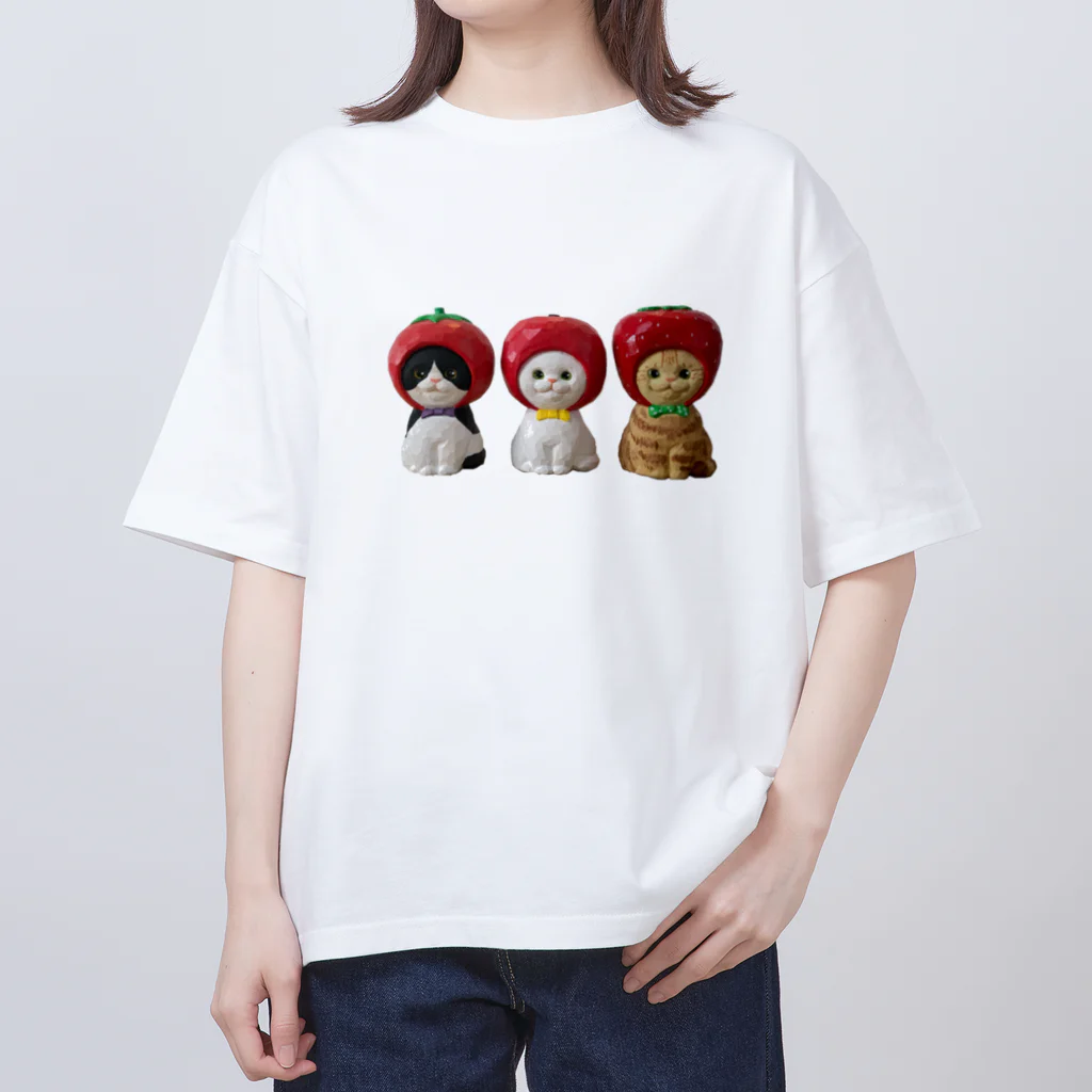 marumaruちゃん工房の木彫りの猫たち🍅🍎🍓 Oversized T-Shirt