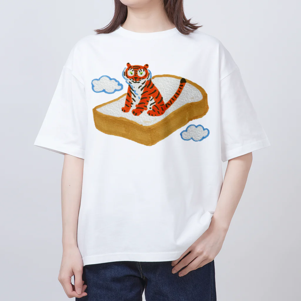 segasworksのイギリスパンとトラちゃん Oversized T-Shirt