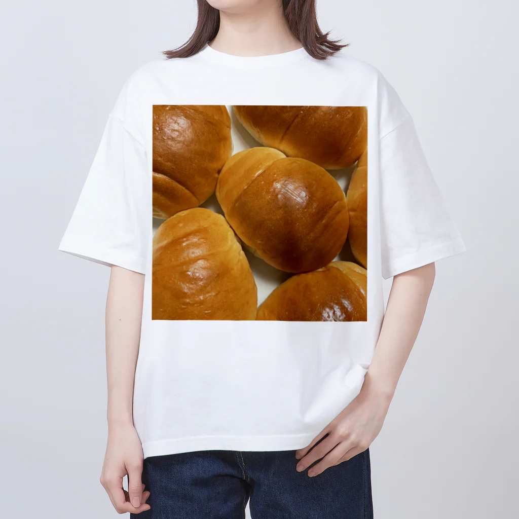 あゆのしおやきのパン(バターロール) オーバーサイズTシャツ