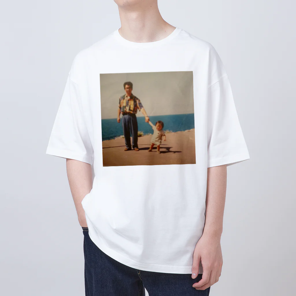 sisuの父と我の古い写真 オーバーサイズTシャツ