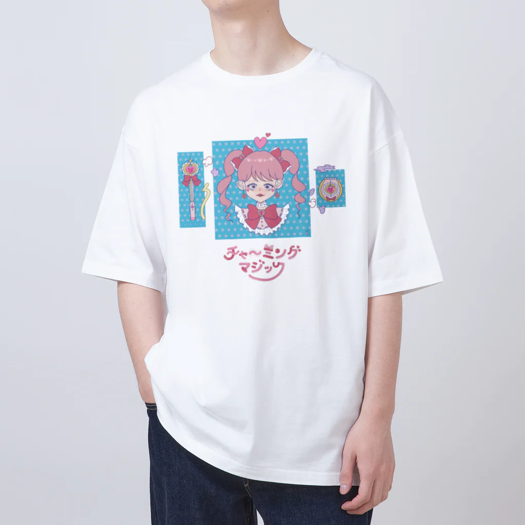 Natsukawa Yukichiのチャーミングマジック オーバーサイズTシャツ