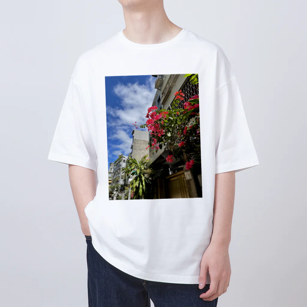 konishinの台湾の台北　公館あたりの街角 Oversized T-Shirt