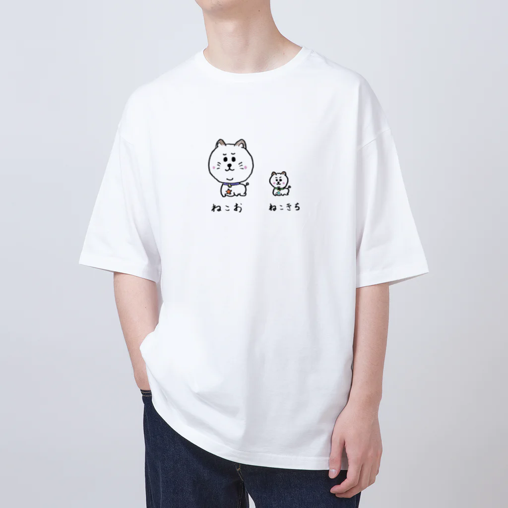 OTTOのねこおとねこきち Oversized T-Shirt