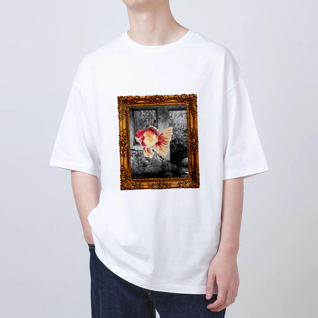 Picture Frameの額縁:金魚 オーバーサイズTシャツ