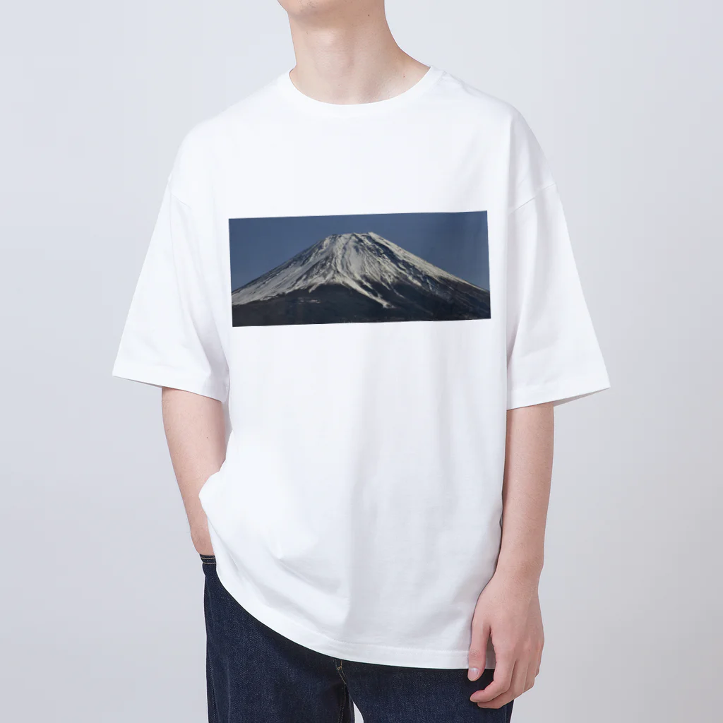 下田村の冠雪した富士山 オーバーサイズTシャツ