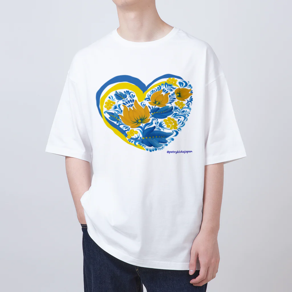  @Petrykivka Japan       💙  💛   ウクライナ伝統画法のペトリキウカハート、大（リボン)  オーバーサイズTシャツ