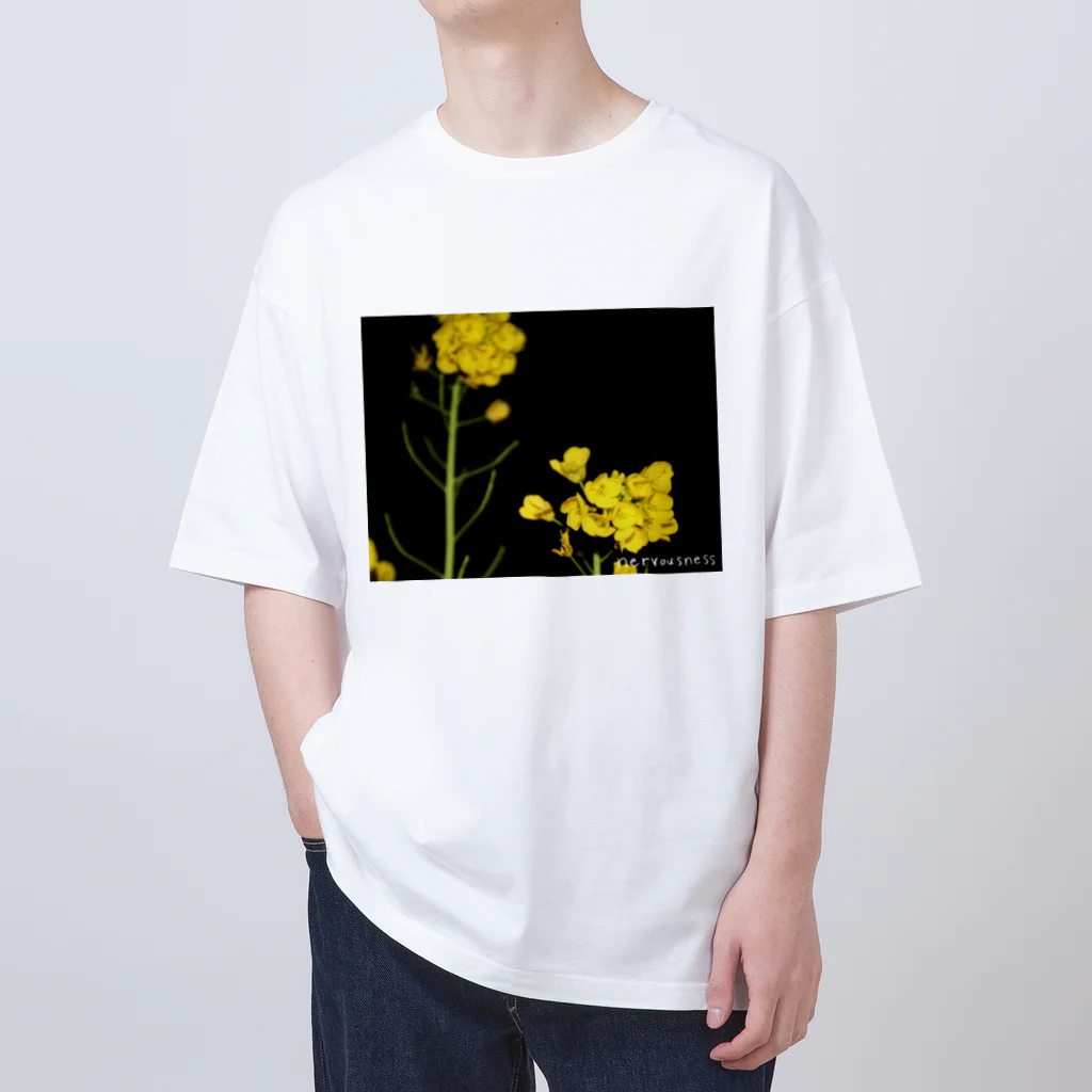 nervousnessの菜の花 nervousness Oversized T-Shirt