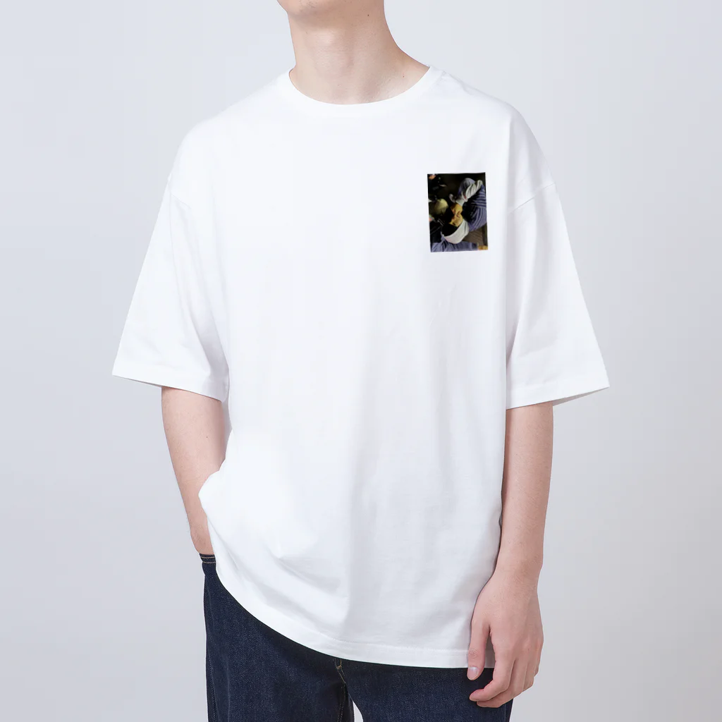 Chaosk8のRAI オーバーサイズTシャツ