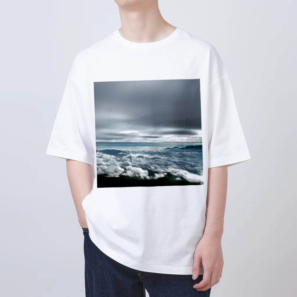 タツノオトシゴローズのsea ​​of ​​clouds オーバーサイズTシャツ