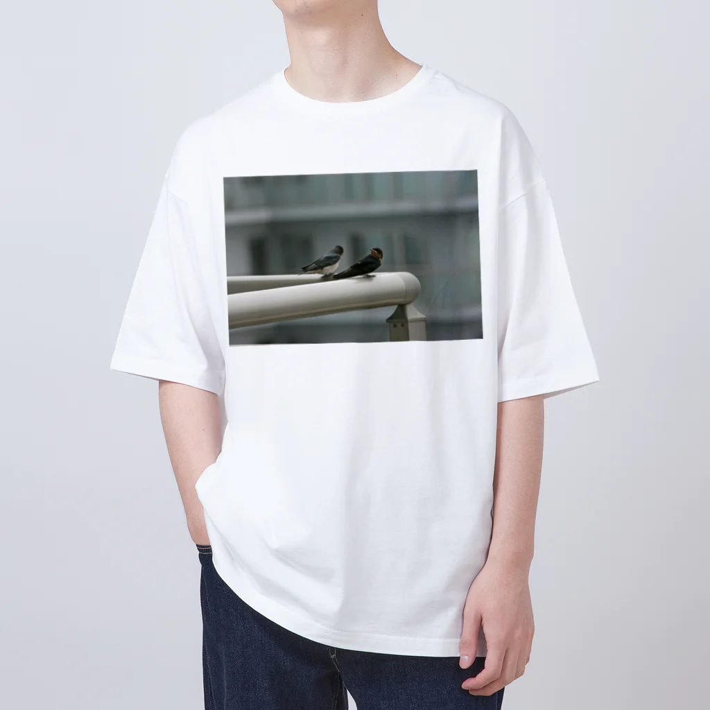 nokkccaのスワローズ - Swallows - Oversized T-Shirt