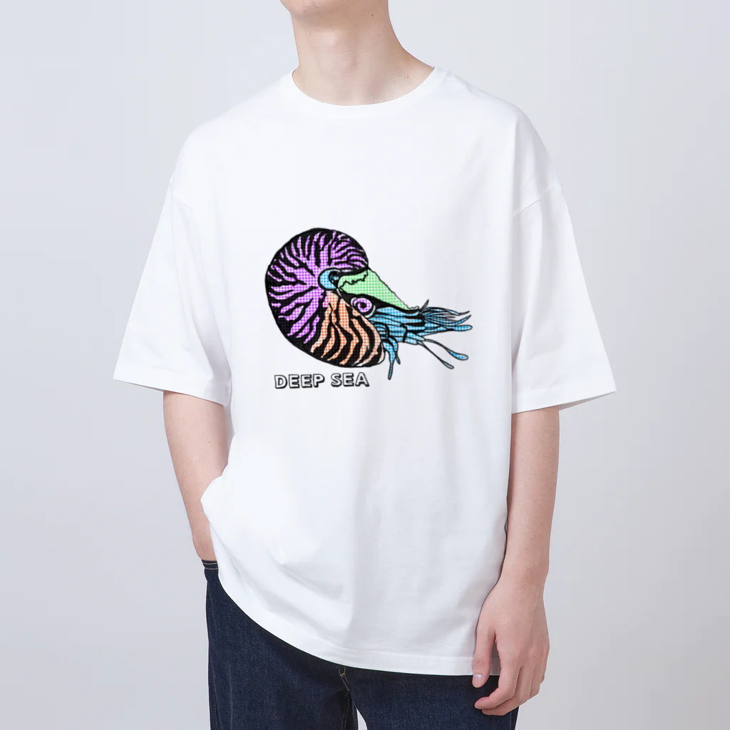 UKIPPAのオウムガイ【深海魚シリーズ】DEEPSEA Oversized T-Shirt