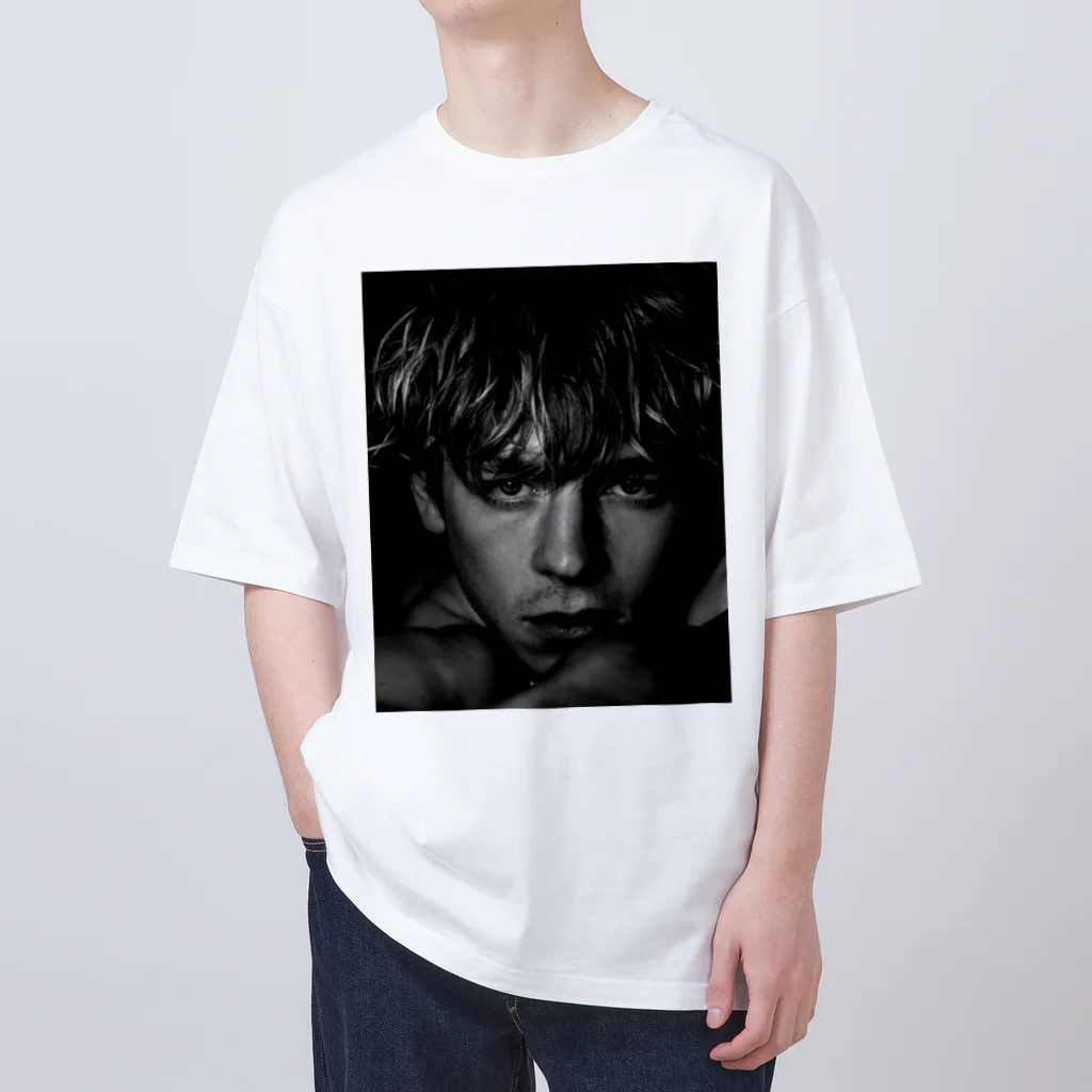 loo10のross lynch american singer オーバーサイズTシャツ