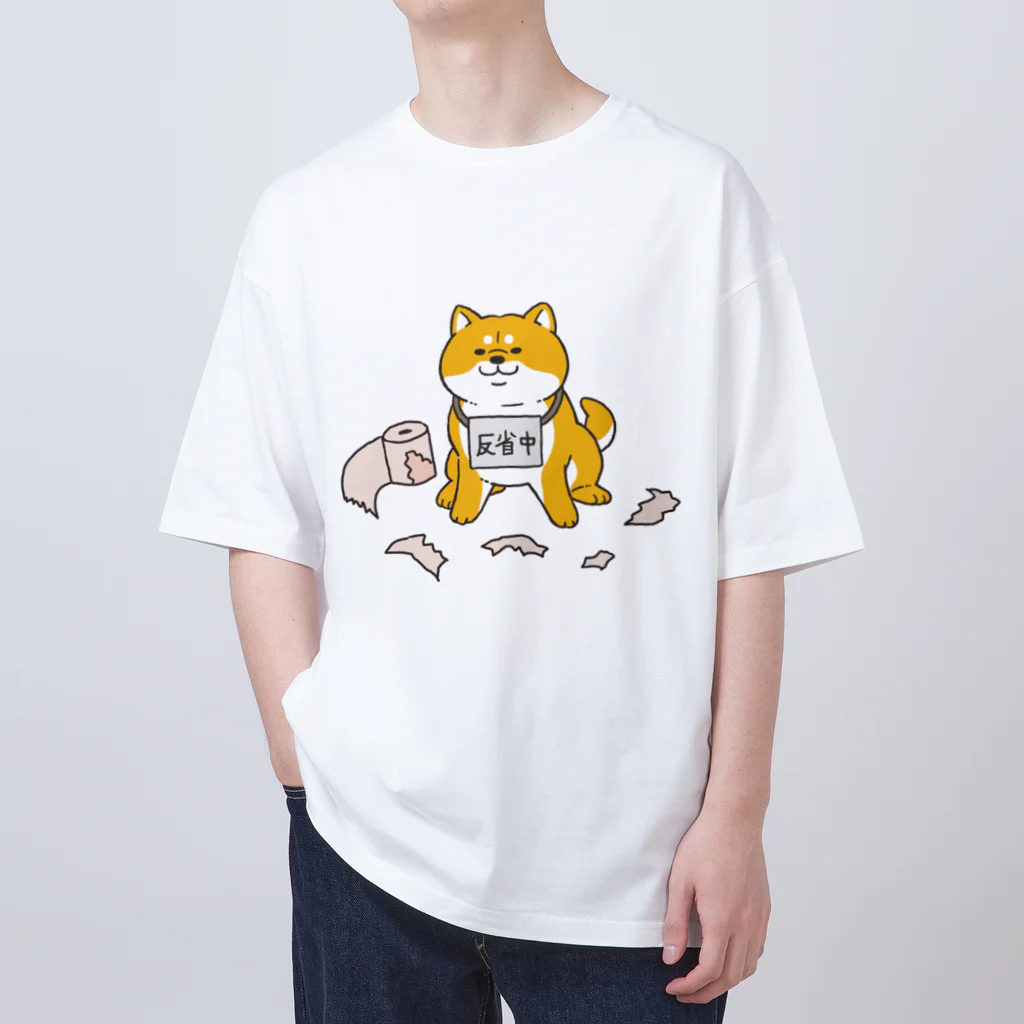 もんとみ | もっちり動物造形作家の反省の色が見えない柴犬 オーバーサイズTシャツ