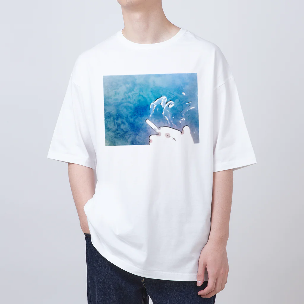 ベランダ喫煙部の喫煙A Oversized T-Shirt