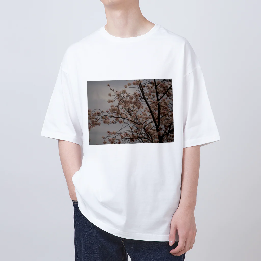 ムーンライトのレトロSAKURA オーバーサイズTシャツ