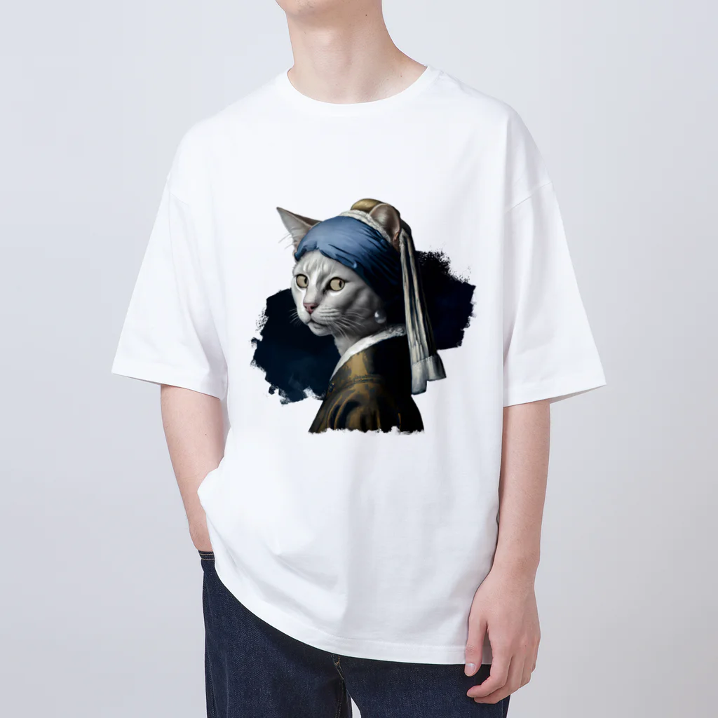 Hamidusのパールイヤリングをした猫- Vermeerの笑える絵画 Oversized T-Shirt