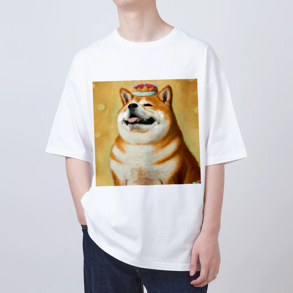 Cyber Chickenの王冠をかぶった太った柴犬 Oversized T-Shirt