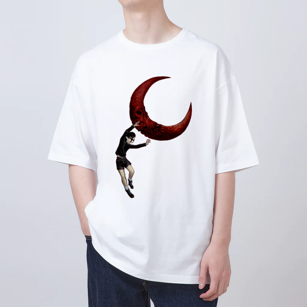 さとルーヌスの月を投げる黒い少年（赤ライン） オーバーサイズTシャツ