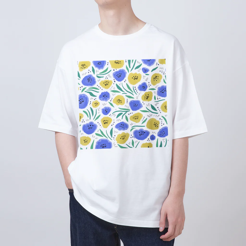 Katie（カチエ）の抽象的な手描きの花柄 オーバーサイズTシャツ