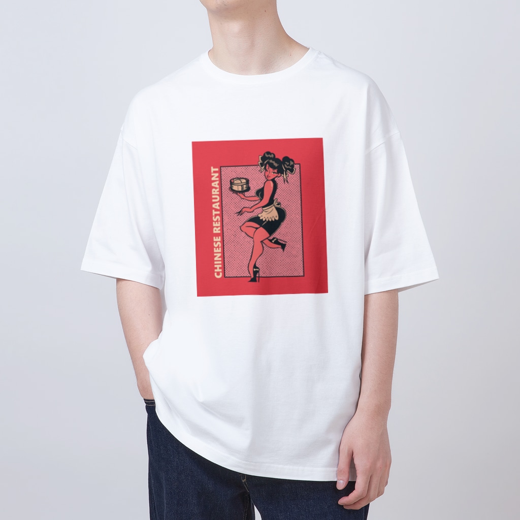 中華呪術堂（チャイナマジックホール）のCHINESE RESTAURANT WAITRESS GIRL Oversized T-Shirt