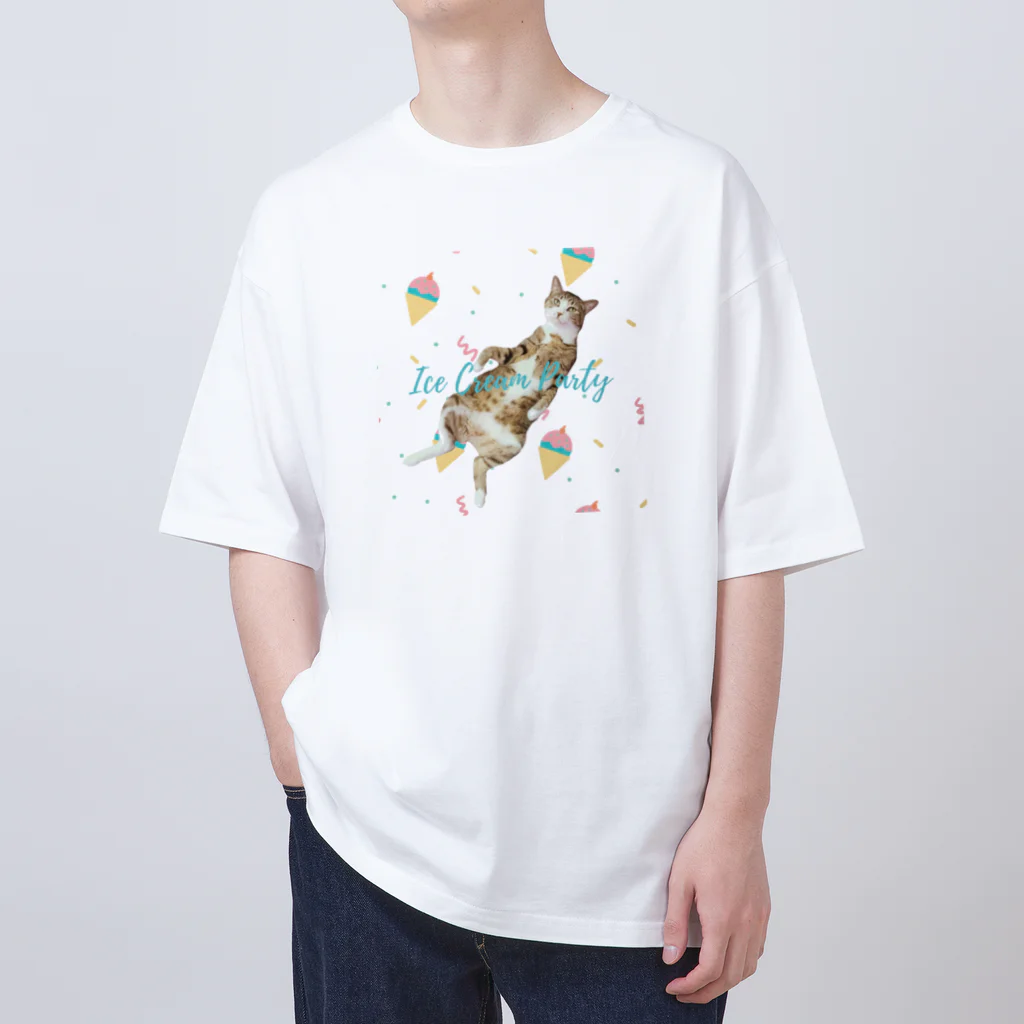 Yoru.MaruのIce cream party(cat) Oversized T-Shirt